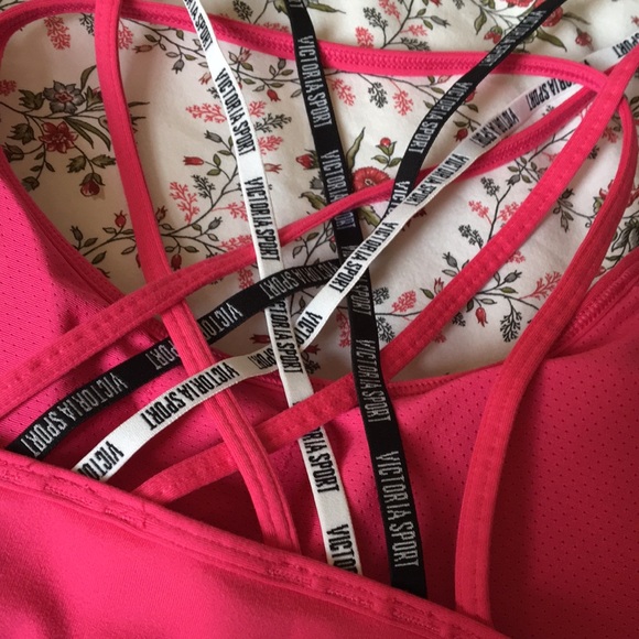 Victoria’s Secret Sports Bra - Picture 3 of 4
